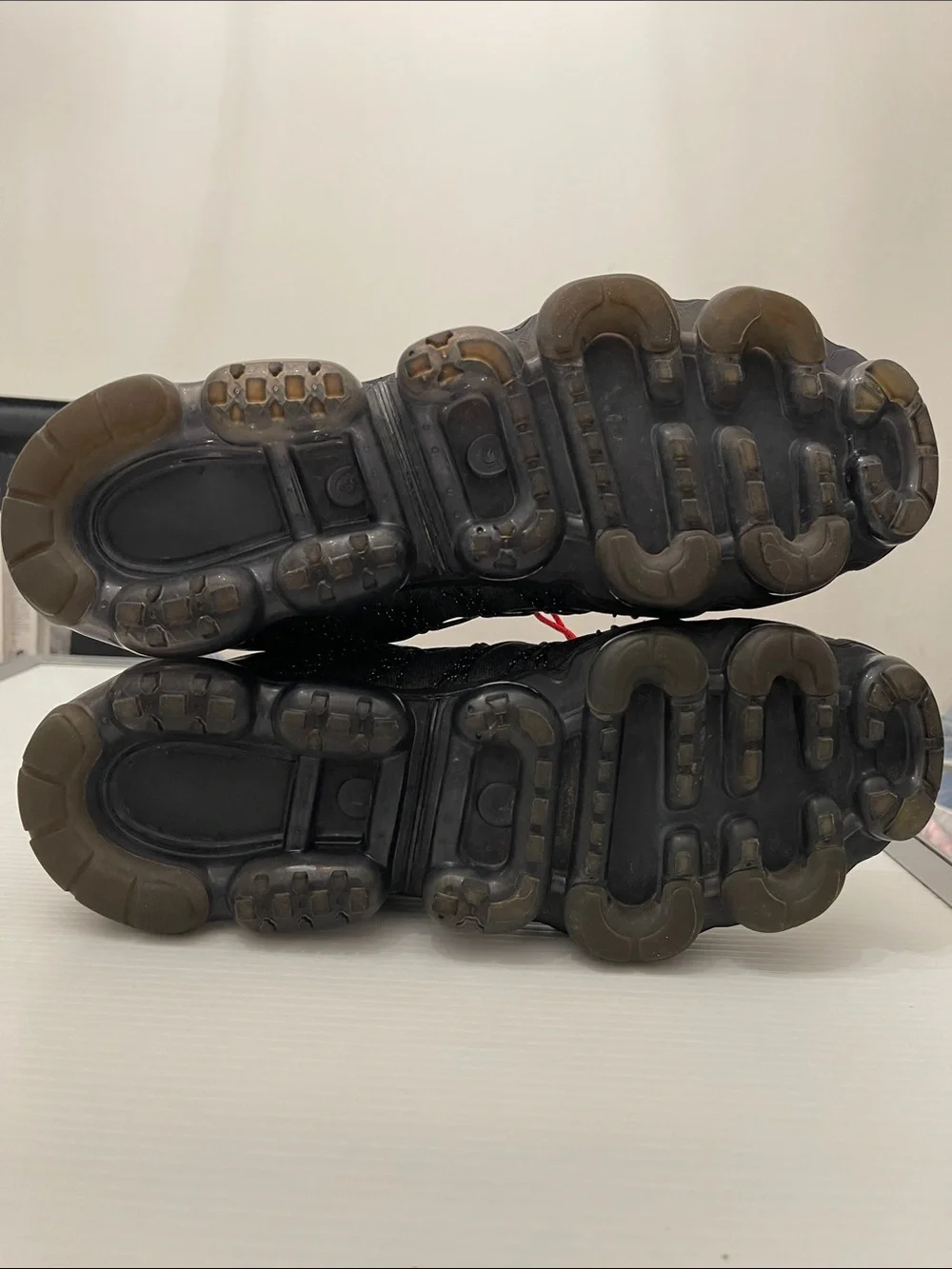 NIKE AIR VAPORMAX FLYNIT UTILITY RUNNING SNEAKERS MENS SIZE 11.5